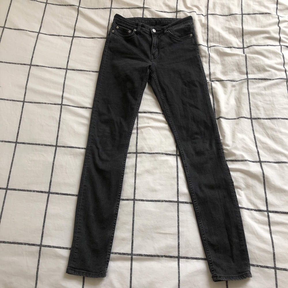 Weekday Tuesday Mid-Rise Slim Leg Jeans